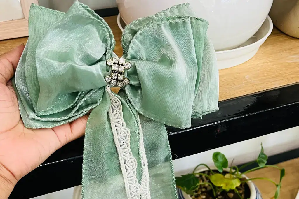 4 layer ribbon bow